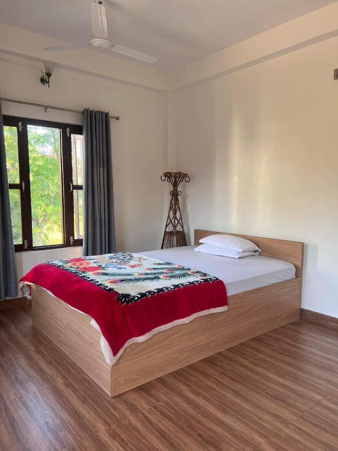Safari Wildlife Lodge And Camp Chitwan Exterior foto