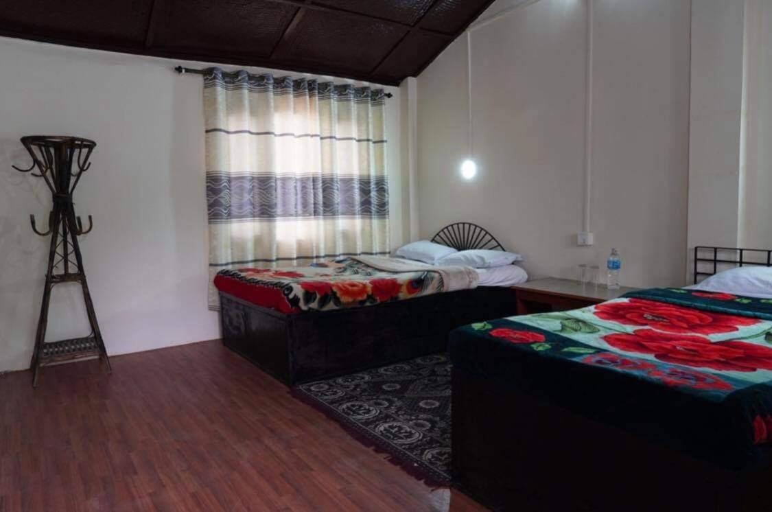 Safari Wildlife Lodge And Camp Chitwan Exterior foto